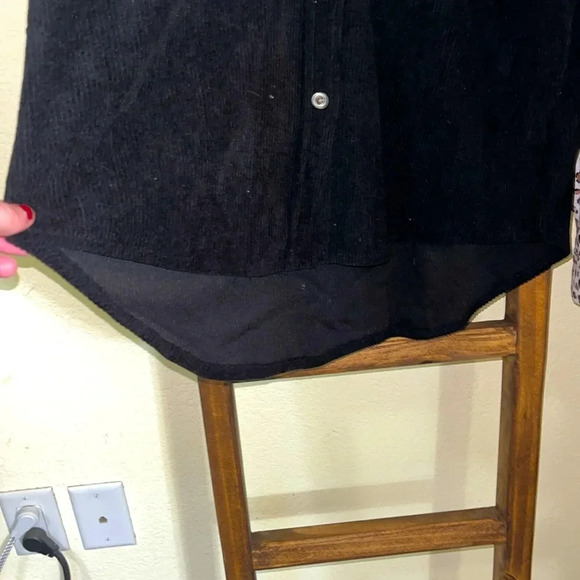 🚨‼️WOMENS LEOPARD PRINT SHACKET‼️🚨 - Picture 3 of 5